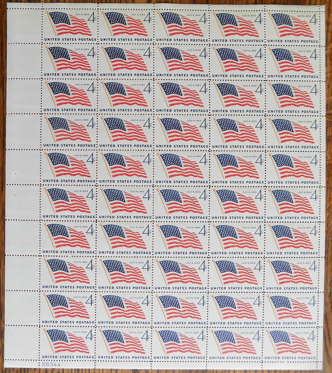 # 1132 (1959) Flag - Pane, MNH